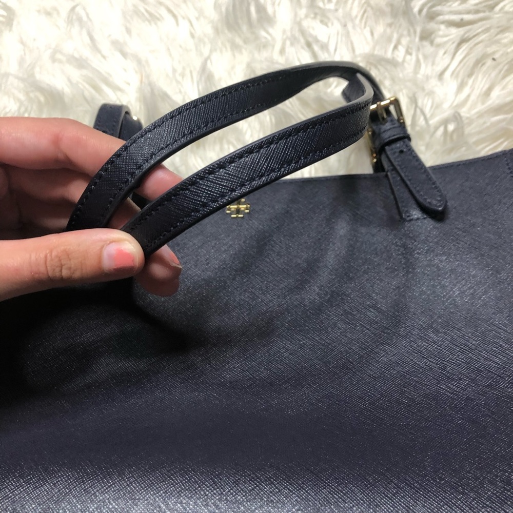 Tory Burch York Tote Purse in Navy - Picture 3 of 8